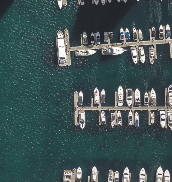 birdseye of boats on water