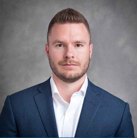 Headshot of Ross Sylvester