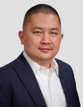 Headshot of Jingwei Lei, CFA