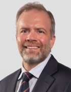 Headshot of Justin Pfaff, Head of the SMA business at First Eagle Investments.