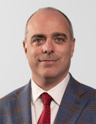 Headshot of Peter Bialek, Senior Advisor Consultant of First Eagle