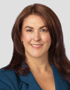 Headshot of Jayda Burke, Director and head of shareholder services at First Eagle Investments