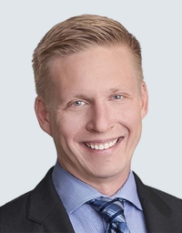 Steven Krull Headshot
