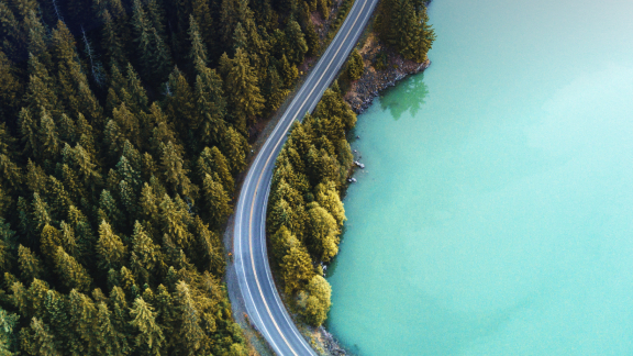 aerial road insights bg